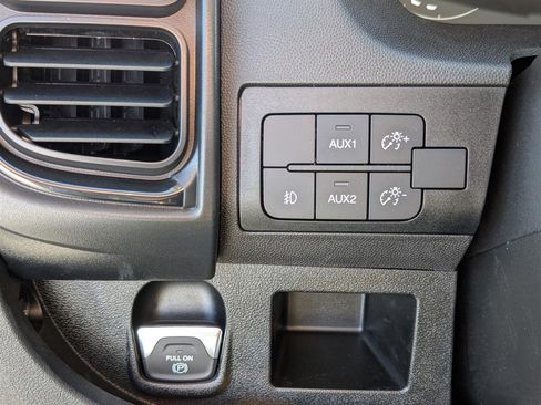 New 2025 RAM ProMaster 1500 w/ Premium Convenience Group FWD image 17
