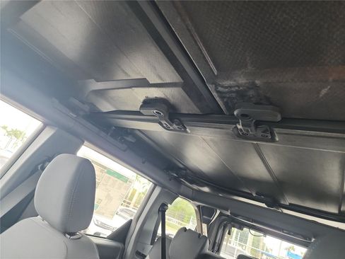 New 2025 Ford Bronco 4-Door image 15