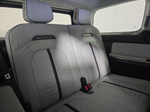 Used 2023 Rivian R1S Adventure AWD/4WD image 25