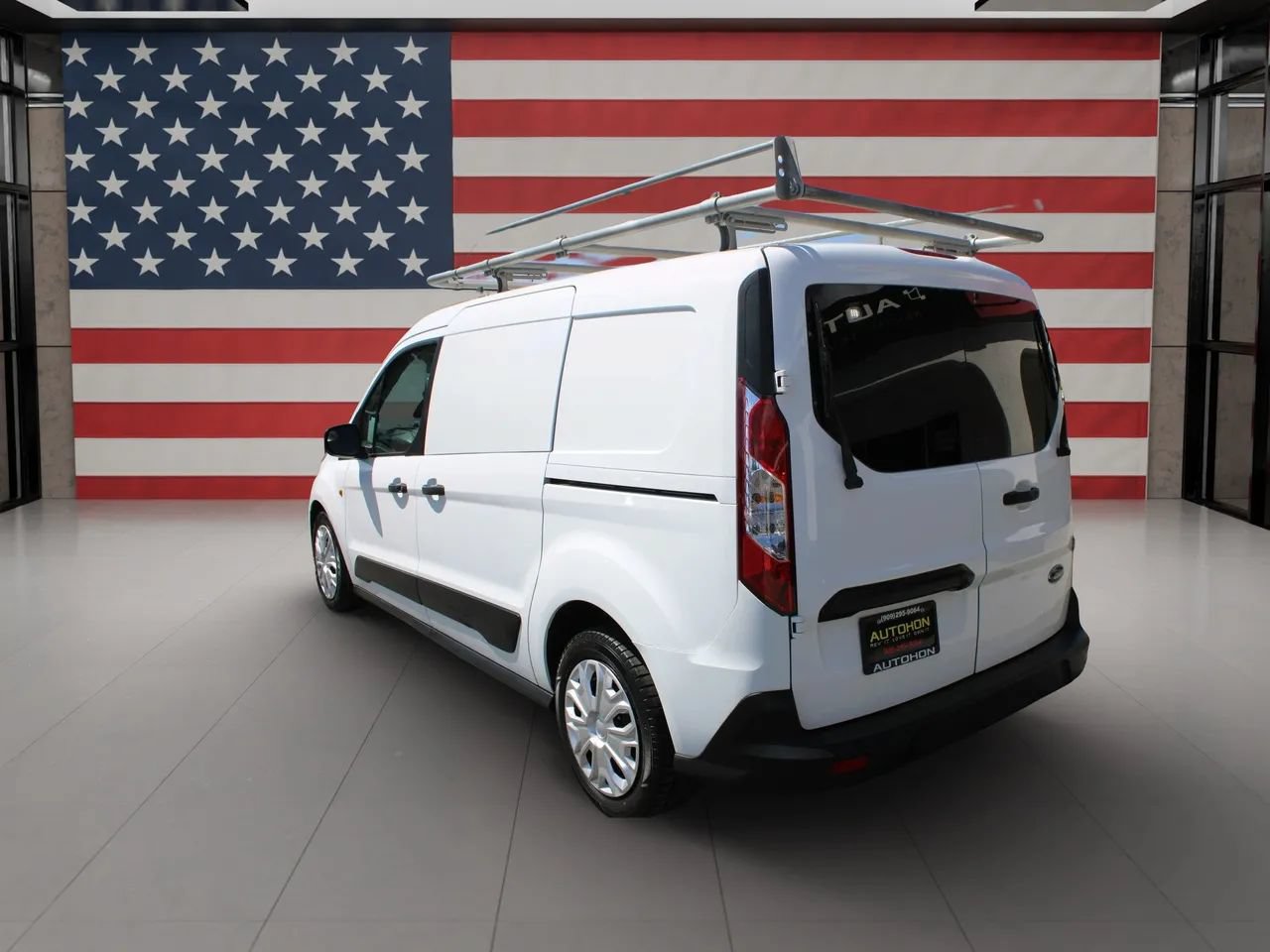 Used 2019 Ford Transit Connect XLT FWD image 7