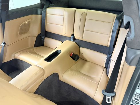 Used 2017 Porsche 911 Turbo S image 32