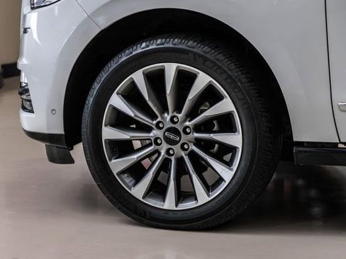 Used 2021 Lincoln Navigator L Reserve w/ Luxury Package image 51