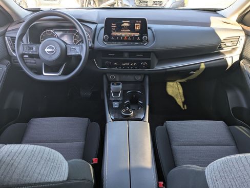 Used 2023 Nissan Rogue SV image 30