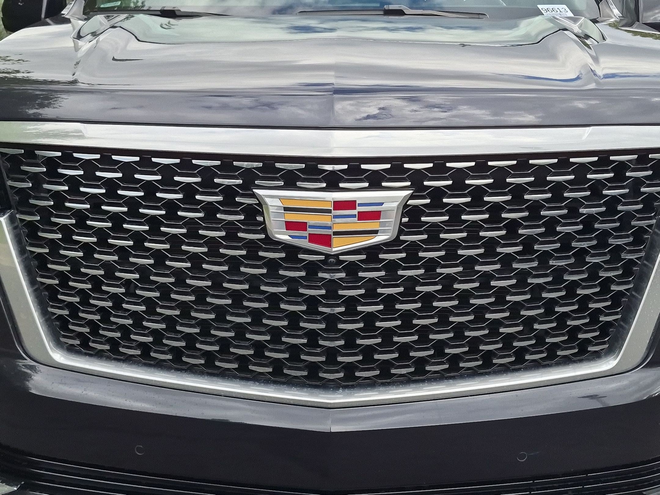 Certified 2022 Cadillac Escalade ESV Premium Luxury AWD/4WD image 10