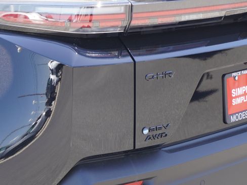 New 2026 Toyota C-HR AWD/4WD image 9