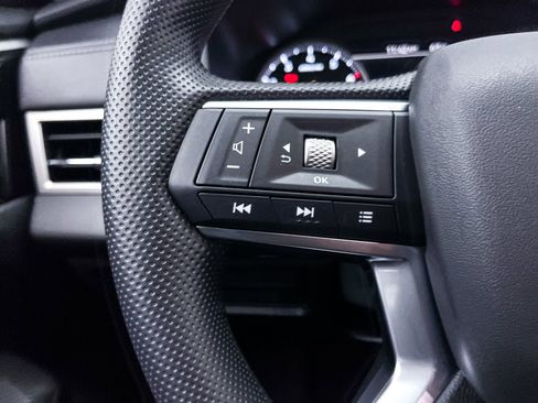 New 2025 Mitsubishi Outlander ES image 22