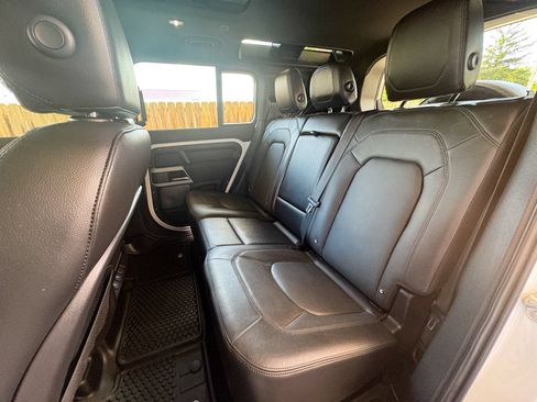 Used 2023 Land Rover Defender 110 S AWD/4WD image 26