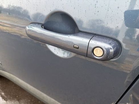 Used 2020 Jeep Renegade Latitude w/ Cold Weather Group image 16