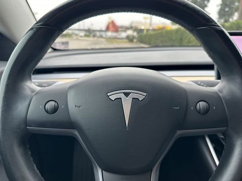 Used 2018 Tesla Model 3 Long Range image 22