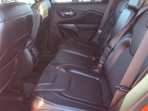 Certified 2021 Jeep Cherokee Latitude Lux image 21