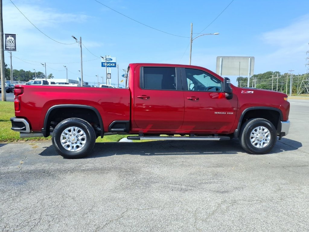 Used 2021 Chevrolet Silverado 3500 LT w/ Convenience Package AWD/4WD image 8