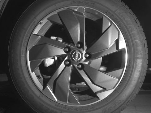 Used 2025 Nissan Rogue SV FWD image 12