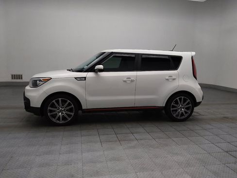 Used 2019 Kia Soul ! FWD image 2