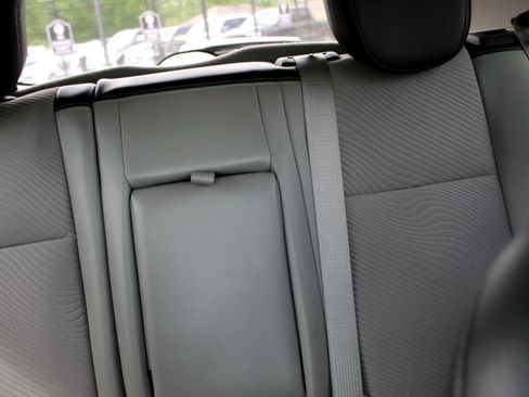 Used 2014 Buick Encore FWD image 15