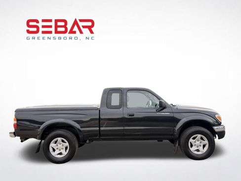 Used 2003 Toyota Tacoma PreRunner RWD image 5
