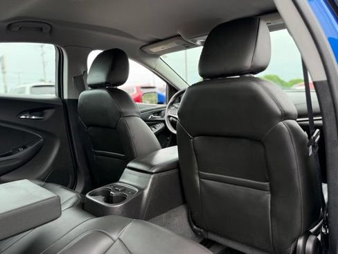 Used 2018 Chevrolet Volt Premier w/ Driver Confidence Package FWD image 20