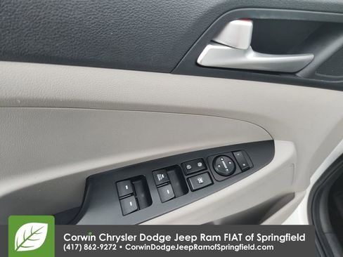 Used 2019 Hyundai Tucson SE image 21