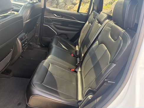 Used 2023 Jeep Grand Cherokee 4WD 4xe image 18