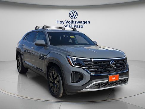 New 2026 Volkswagen Atlas Cross Sport SE image 1