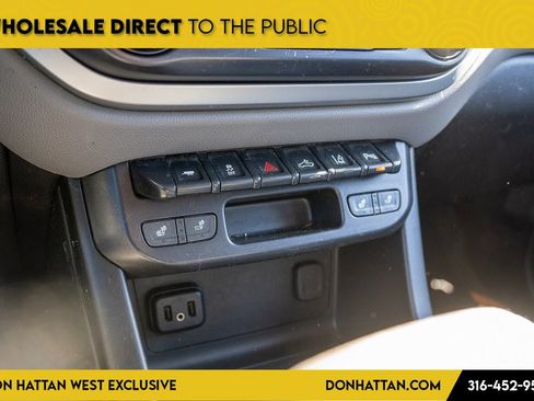 Used 2019 Chevrolet Colorado LT w/ LT Convenience Package image 9