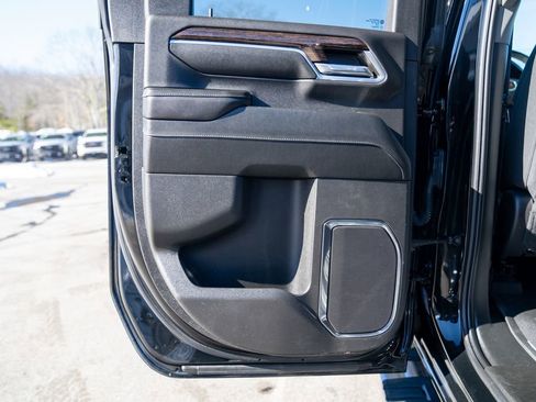 Used 2024 GMC Sierra 2500 SLE w/ SLE Value Package; image 17