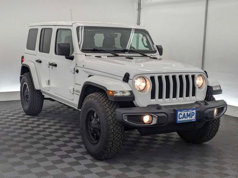 Used 2023 Jeep Wrangler Sahara AWD/4WD image 8