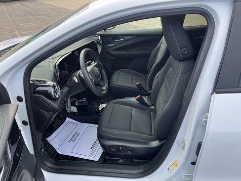 Used 2025 Chevrolet Blazer EV AWD Police image 9