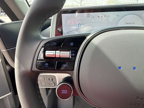 New 2025 Hyundai Ioniq 6 SEL image 17