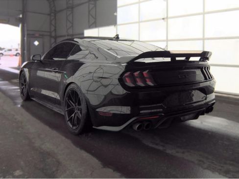 Used 2020 Ford Mustang GT Premium w/ GT Performance Package RWD image 6