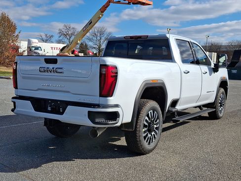 New 2026 GMC Sierra 2500 Denali Ultimate image 4