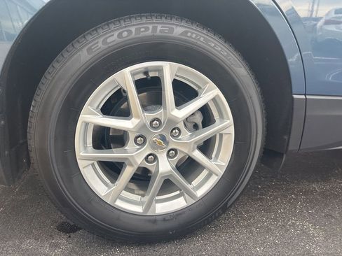 Used 2024 Chevrolet Equinox LT w/ LPO, Floor Liner Package image 11