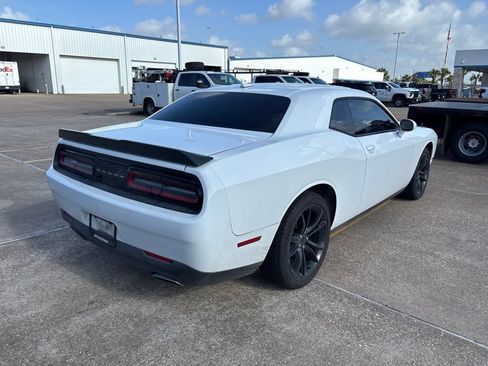 Used 2016 Dodge Challenger SXT w/ Blacktop Package RWD image 5