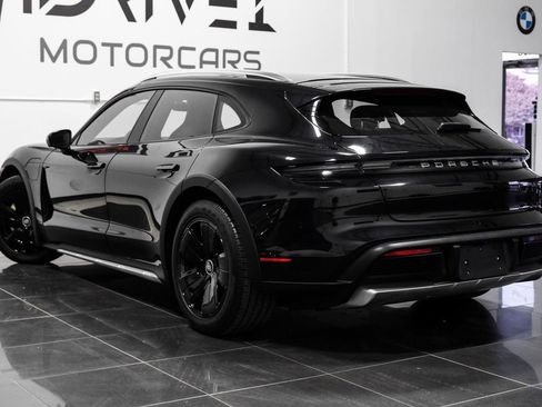 Used 2023 Porsche Taycan 4 Cross Turismo image 14