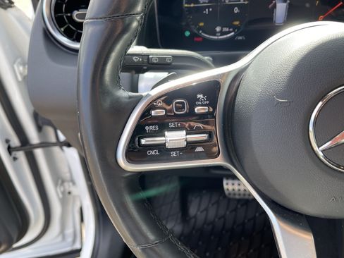 Used 2023 Mercedes-Benz GLB 250 4MATIC image 20