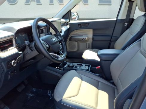 Used 2025 Ford Maverick Lariat w/ 4K Tow Package AWD/4WD image 16