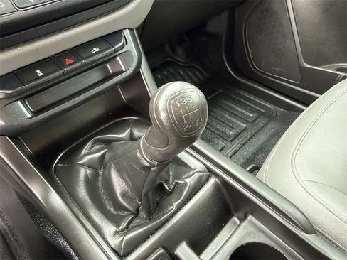 Used 2018 Chevrolet Colorado 2WD Extended Cab image 19