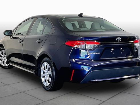 Used 2020 Toyota Corolla LE FWD image 12