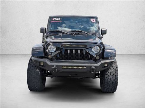 Used 2012 Jeep Wrangler Unlimited Sahara AWD/4WD image 2