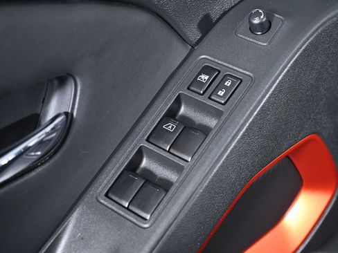 Used 2023 Nissan Frontier PRO-4X w/ Technology Package image 24