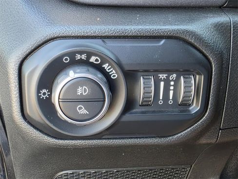 Used 2021 Jeep Gladiator Mojave image 22