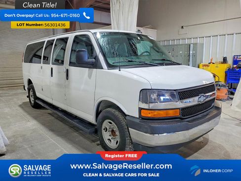 Used 2017 Chevrolet Express 3500 LT w/ LT Preferred Equipment Group RWD image 5