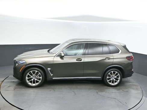 Certified 2025 BMW X5 xDrive40i w/ Premium Package image 31
