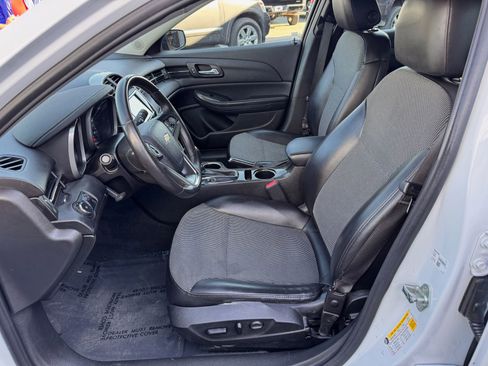 Used 2015 Chevrolet Malibu LT FWD image 8