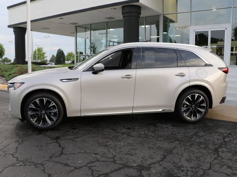Certified 2026 MAZDA CX-90 3.3 Turbo S w/ Premium Plus AWD/4WD image 2