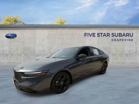 Used 2025 Honda Accord SE image 4