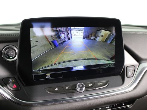 Used 2025 Chevrolet Blazer LT FWD image 14