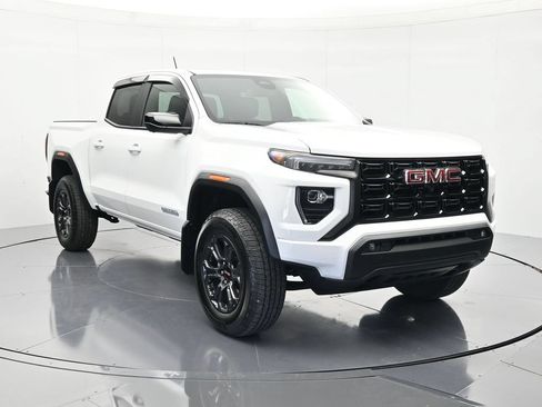 Used 2025 GMC Canyon Elevation w/ Convenience Package RWD image 3