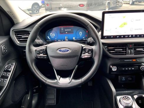 Certified 2023 Ford Escape Active w/ Tech Pack #2 image 6