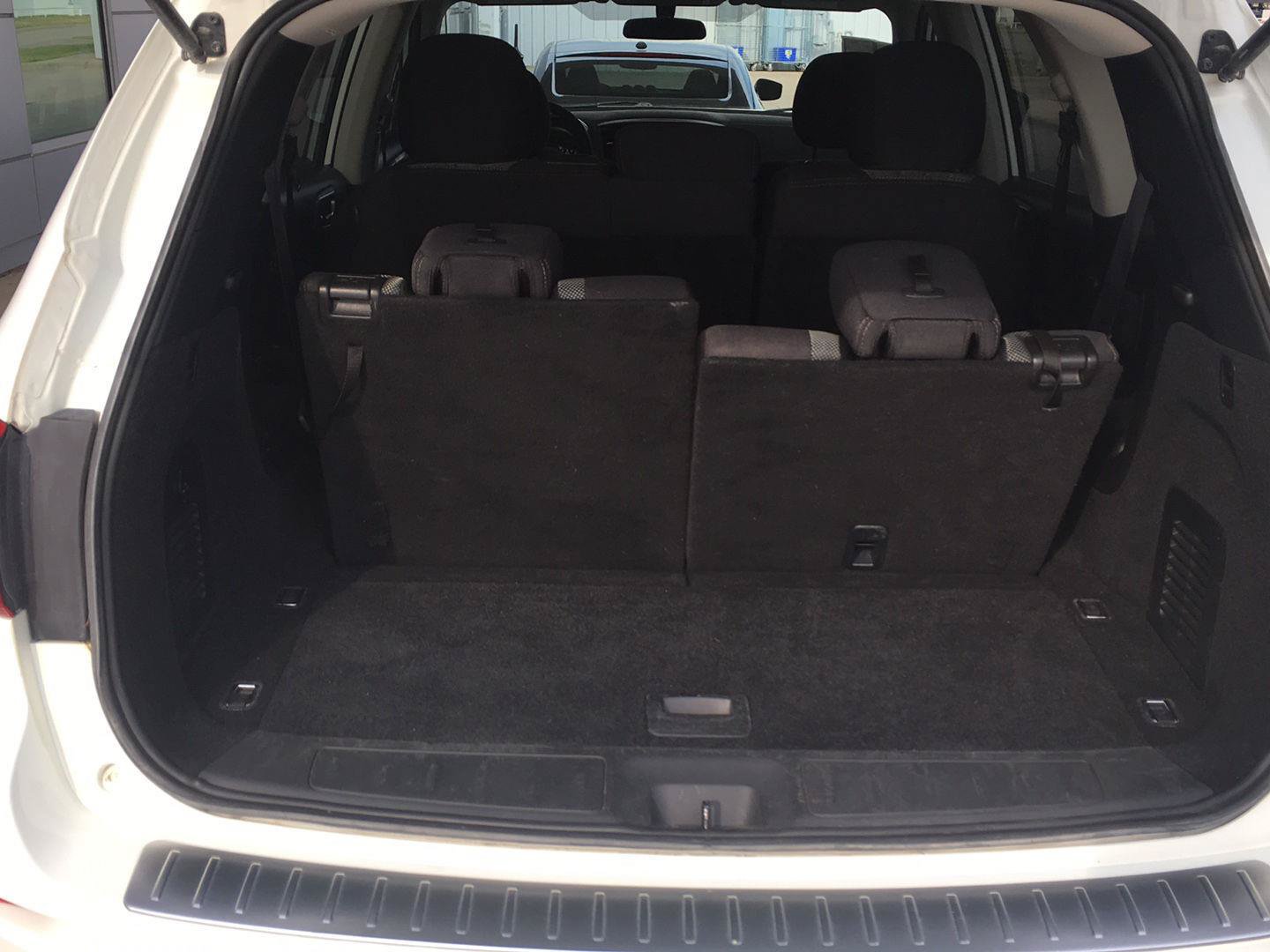 Used 2020 Nissan Pathfinder S FWD image 33