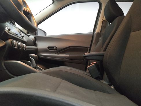Used 2024 Nissan Kicks S FWD image 17